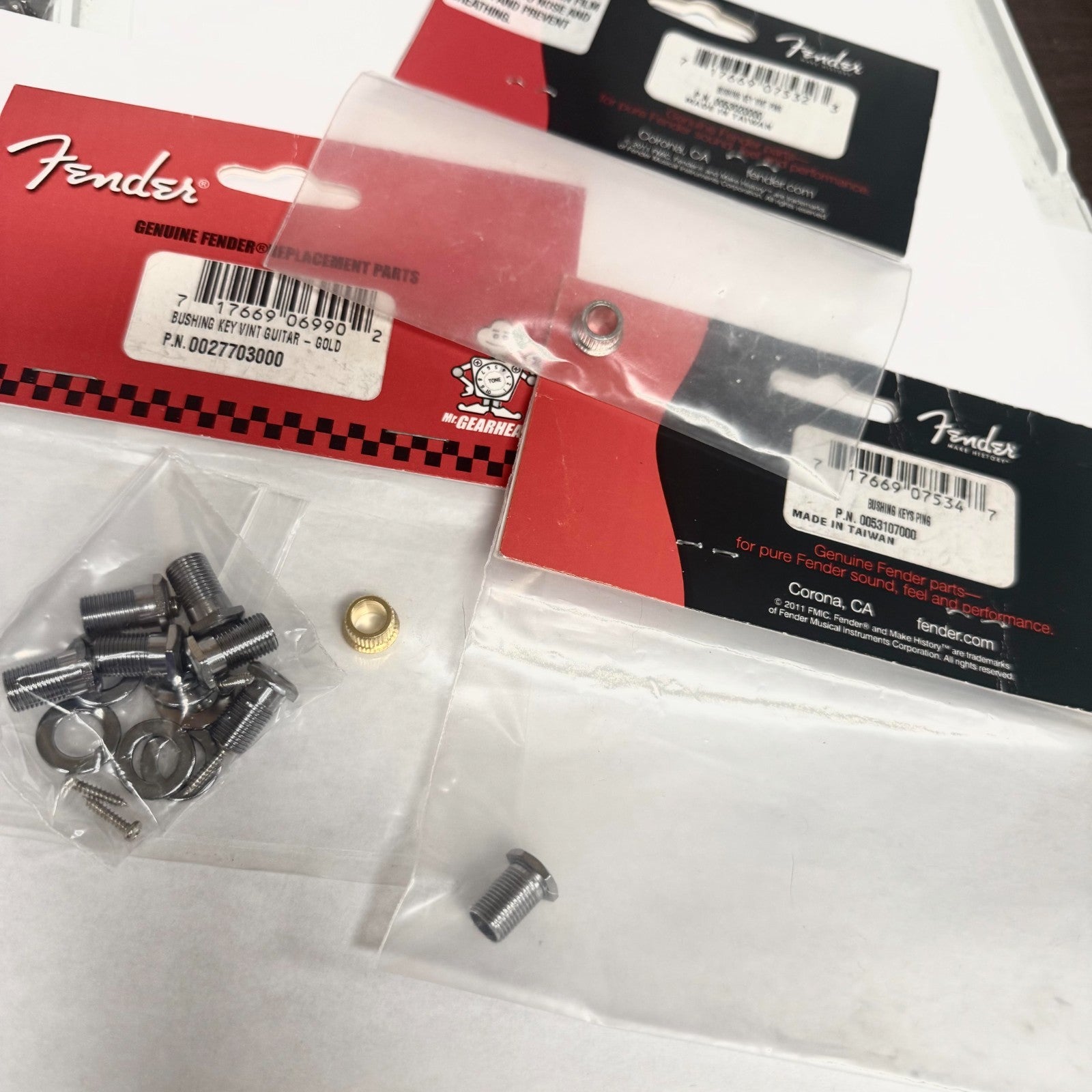 (6) Chrome Screw-In Tuner Bushings Washers & Fender Guitar Strat Tele Extras